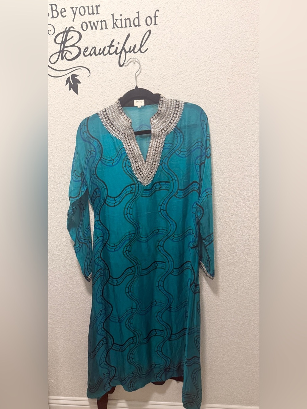 Sequin Neckline Long-Sleeve Teal Suit